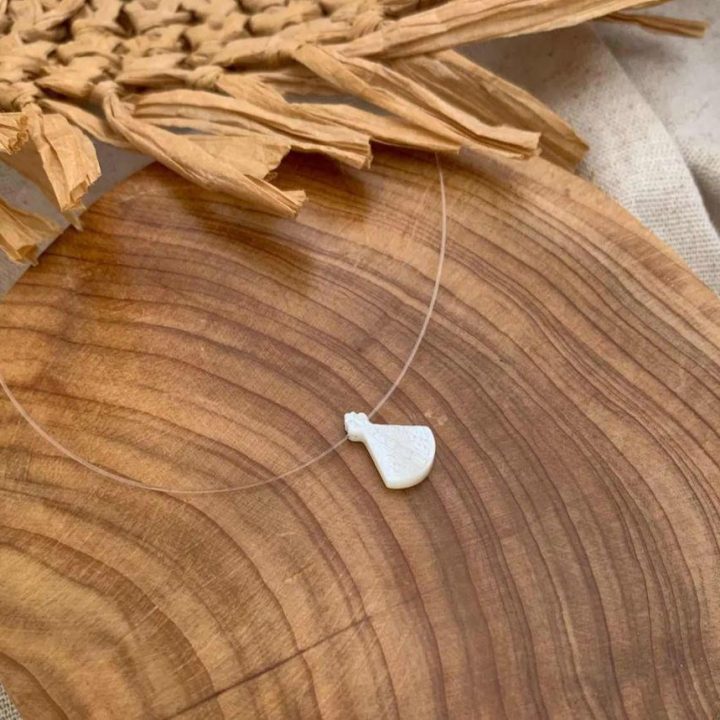 Colar Fio Nylon Nossa Senhora Madreperola